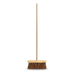 Vassoura Gari Piacava 40cm Cabo Madeira Calçada Obra Rua