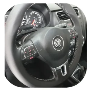 Capa De Volante Costurada Voyage 11/15 C/controle Liso Preto