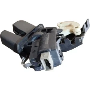 Fechadura Tampa Traseira Jetta 07 A 11 4f5827505d