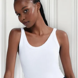 Regata Hering Feminina Slim Básica Decote Redondo