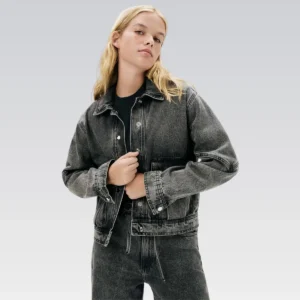 Jaqueta Jeans Black Denim Feminina Botões Pressão Hering