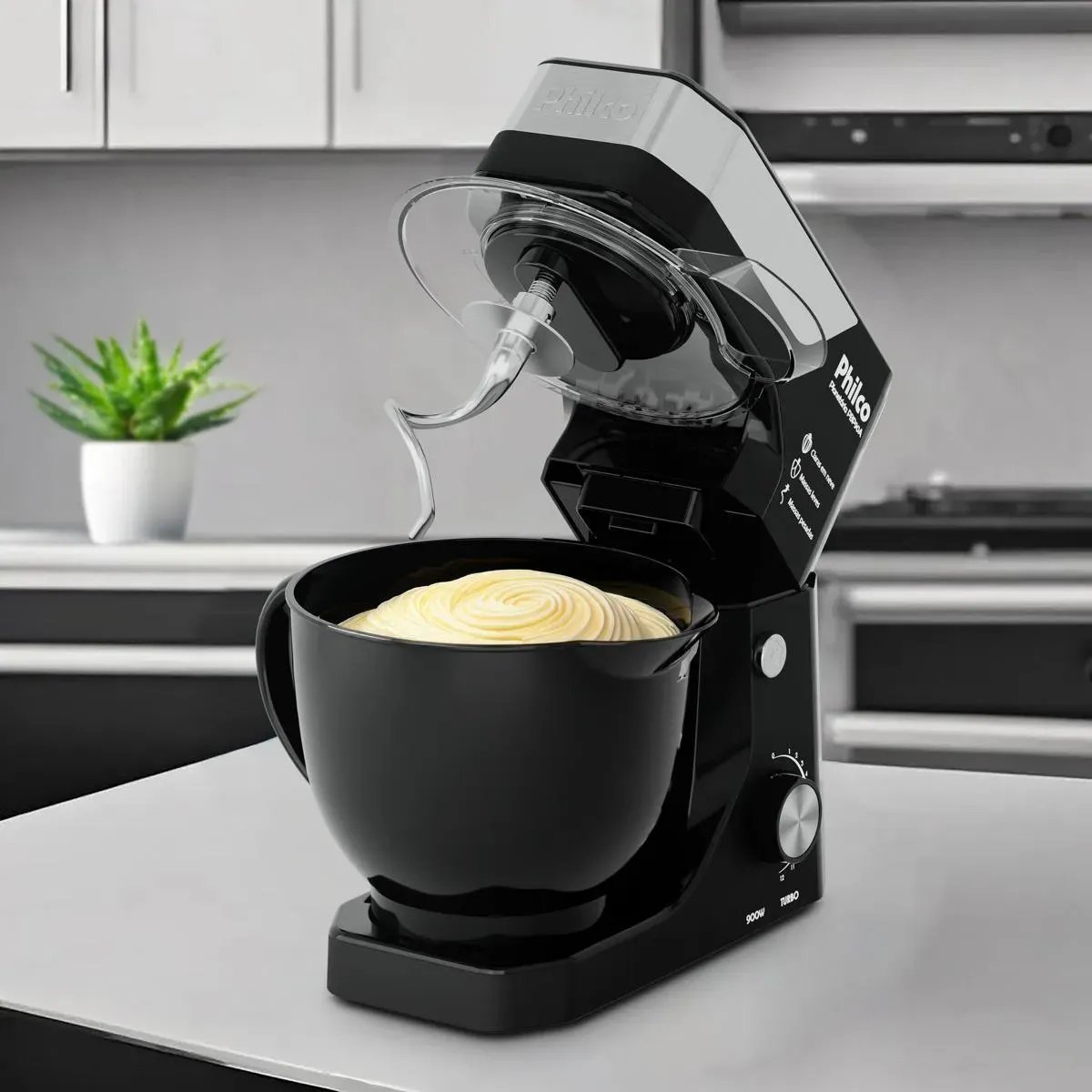 Batedeira Planetária Philco 900W 5L Preta 12 Velocidades Turbo PBP90A