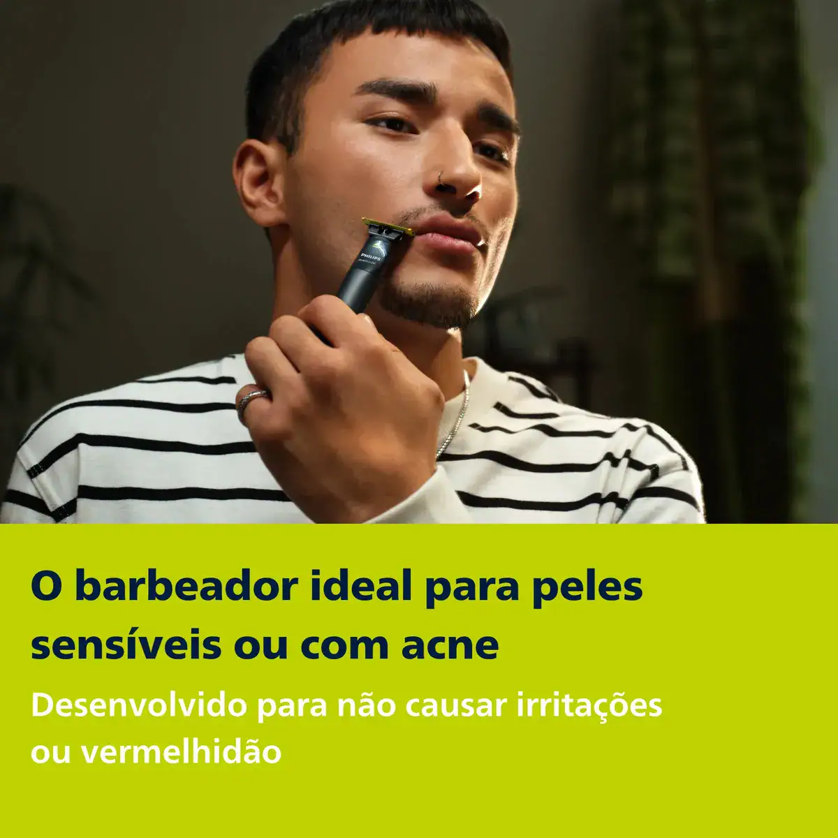 Barbeador e Aparador Elétrico Philips OneBlade 2 Pentes, Sem Fio e À Prova D'Água - QP1424/10 - Imagem 5