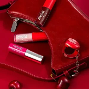 Balm Labial Pop Charm Bt Coca-cola - Bruna Tavares